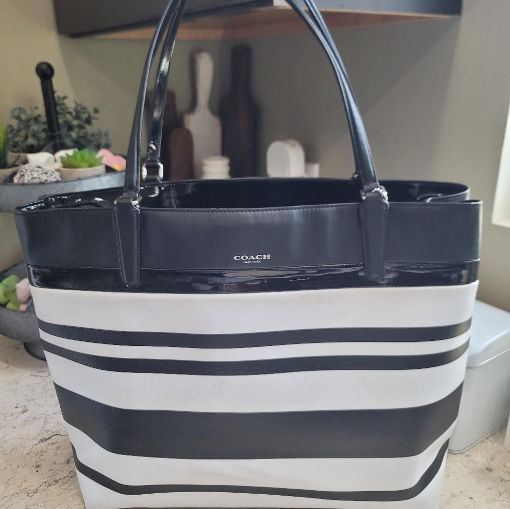 Coach tote